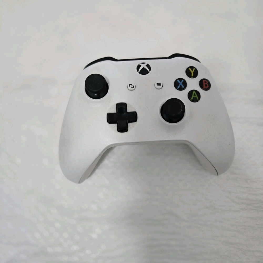 Microsoft Xbox Wireless Controller – White